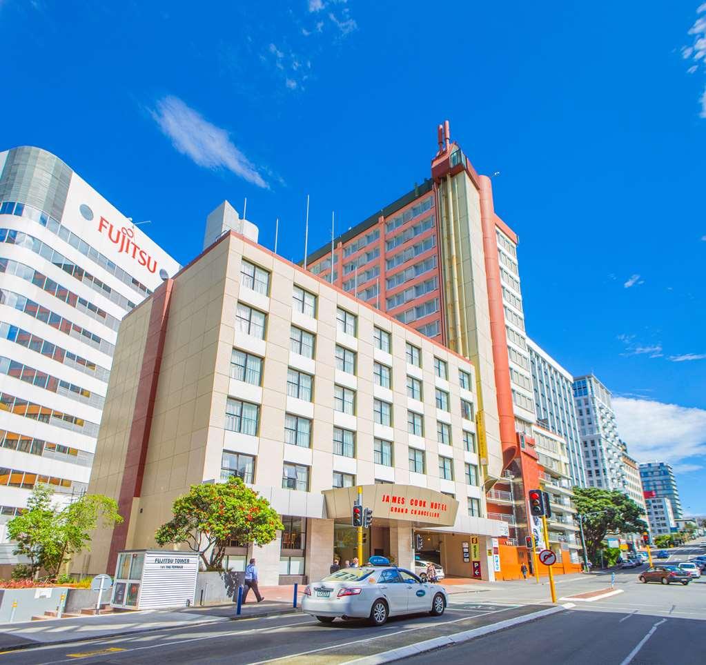 Victoria House Motor Inn Кройдън Екстериор снимка