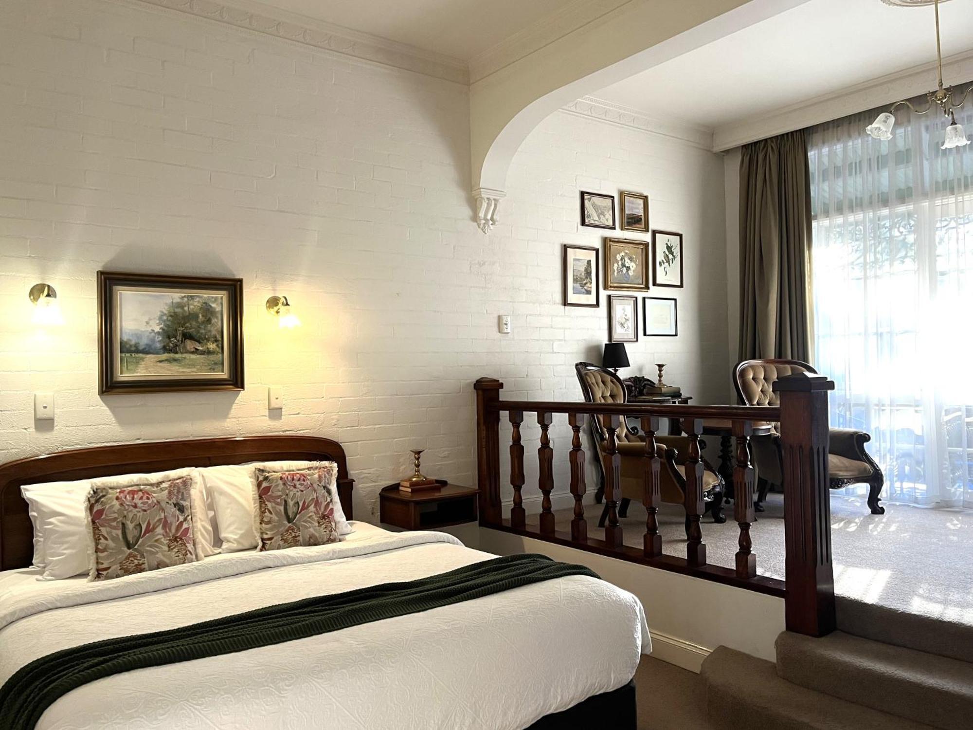 Victoria House Motor Inn Кройдън Екстериор снимка