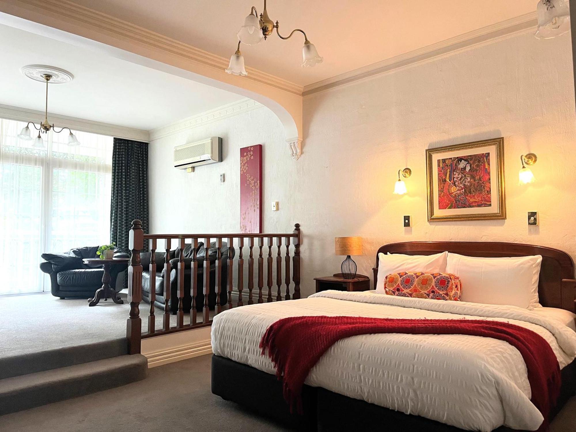 Victoria House Motor Inn Кройдън Екстериор снимка